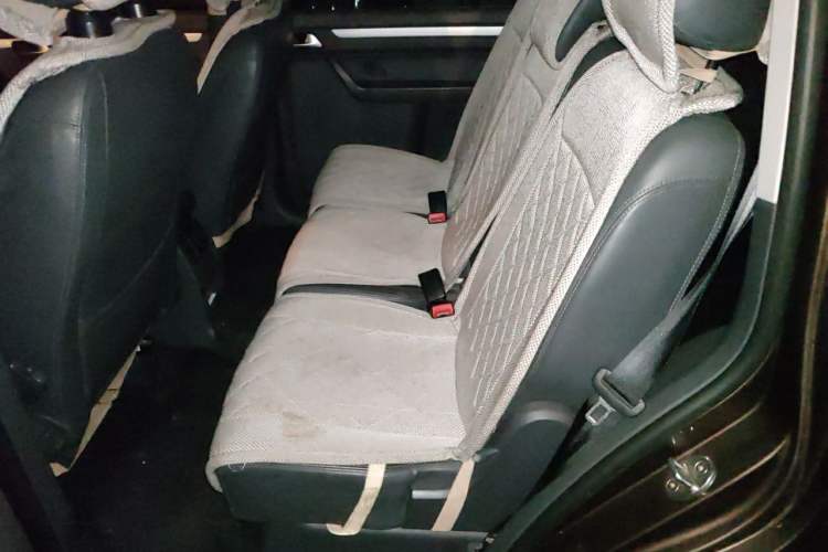 Used Volkswagen Touran 2013 1.4T DSG Smart Edition 7-Seater Left Rear Seat