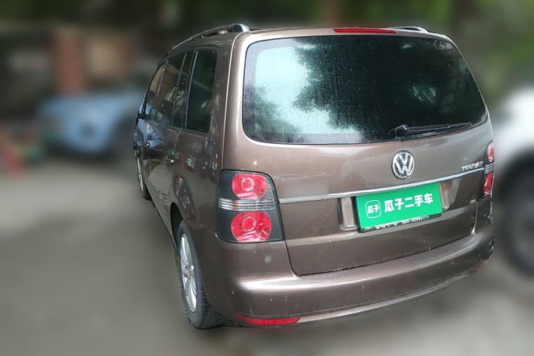 Used Volkswagen Touran 2013 1.4T DSG Smart Edition 7-Seater Rear Left 45 Deg