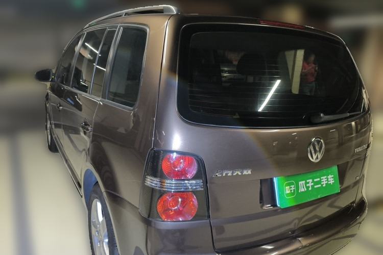 Used Volkswagen Touran 2013 1.4T DSG Comfort Edition 5-Seater Rear Left 45 Deg