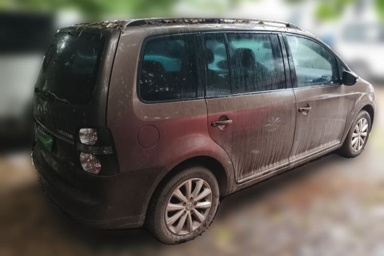 Used Volkswagen Touran 2013 1.4T DSG Smart Edition 5-seater Rear Right 45 Deg