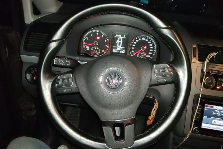 Used Volkswagen Touran 2013 1.4T DSG Smart Edition 7-Seater Steering Wheel