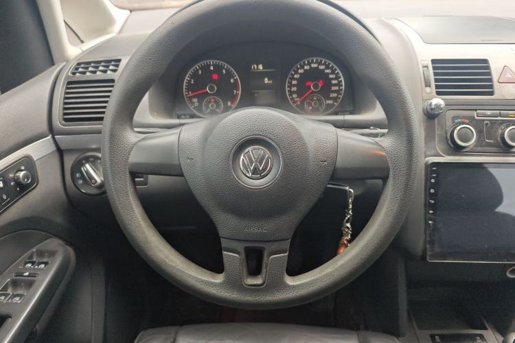 Used Volkswagen Touran 2013 1.4T Manual Comfort Edition 5-Seater Steering Wheel