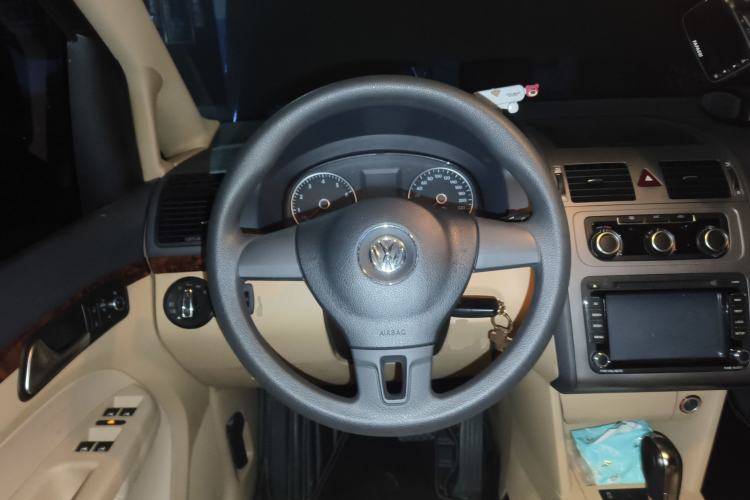 Used Volkswagen Touran 2013 1.4T DSG Comfort Edition 5-Seater Steering Wheel