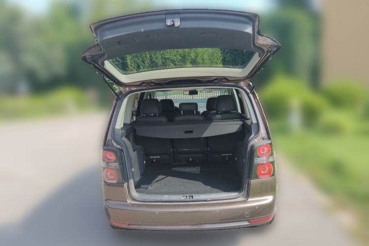 Used Volkswagen Touran 2013 1.4T DSG Comfort Edition 5-Seater Trunk