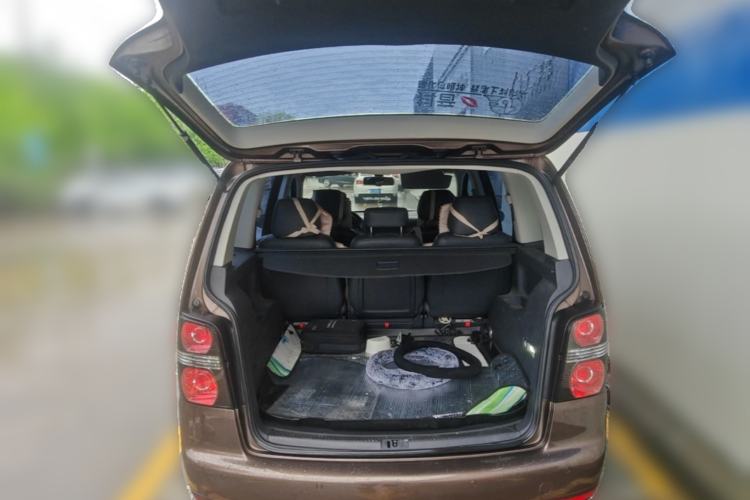Used Volkswagen Touran 2013 1.4T DSG Comfort Edition 5-Seater Trunk