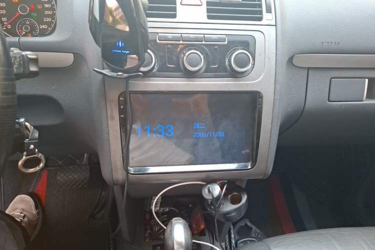 Used Volkswagen Touran 2013 1.4T DSG Comfort Edition 5-Seater Audio And AC Panel