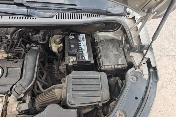 Used Volkswagen Touran 2013 1.4T DSG Comfort Edition 5-Seater Engine Bay Left