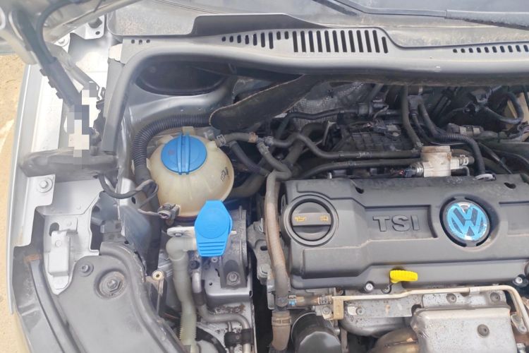 Used Volkswagen Touran 2013 1.4T DSG Comfort Edition 5-Seater Engine Bay Right