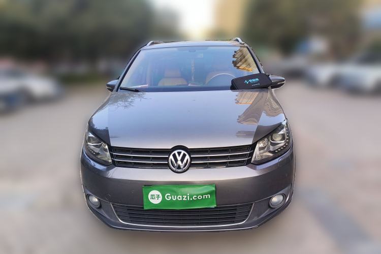 Used Volkswagen Touran 2013 1.4T DSG Crystal Edition 5-Seater Front
