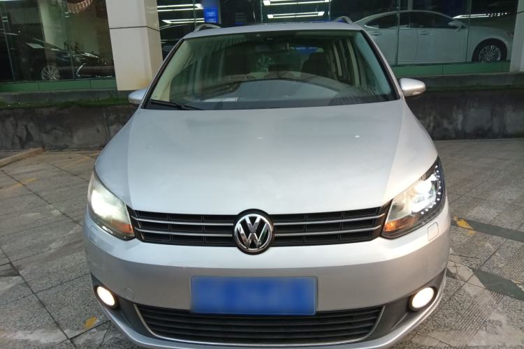 Used Volkswagen Touran 2013 1.4T DSG Comfort Edition 5-Seater Front