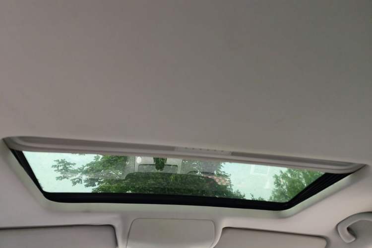 Used Volkswagen Touran 2013 1.4T DSG Smart Edition 5-seater Headliner
