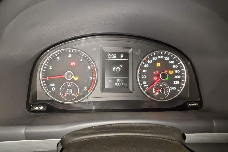 Used Volkswagen Touran 2013 1.4T DSG Comfort Edition 5-Seater Instrument Cluster