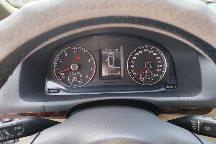Used Volkswagen Touran 2013 1.4T DSG Crystal Edition 5-Seater Instrument Cluster