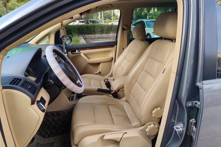 Used Volkswagen Touran 2013 1.4T DSG Crystal Edition 5-Seater Left Front Seat