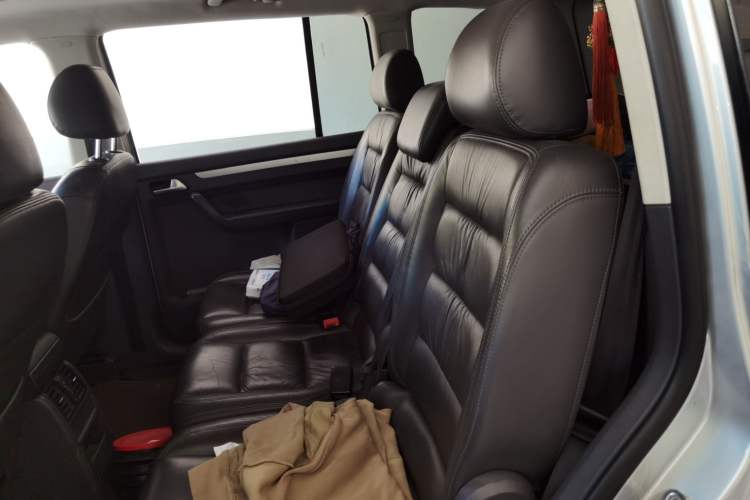 Used Volkswagen Touran 2013 1.4T DSG Comfort Edition 5-Seater Left Rear Seat