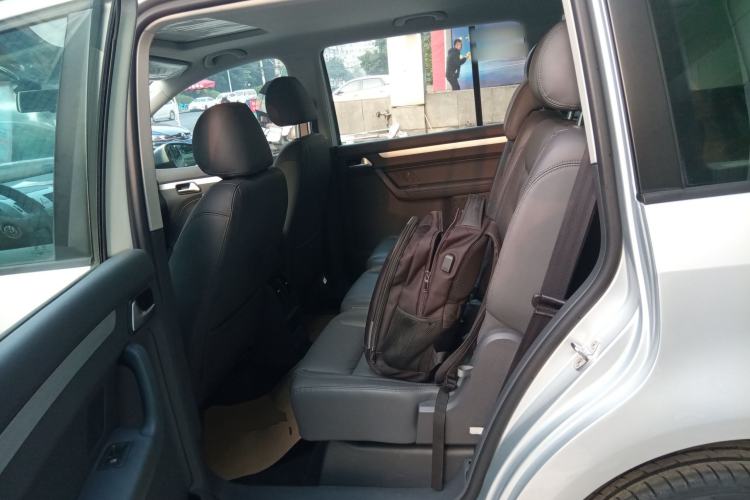 Used Volkswagen Touran 2013 1.4T DSG Comfort Edition 5-Seater Left Rear Seat