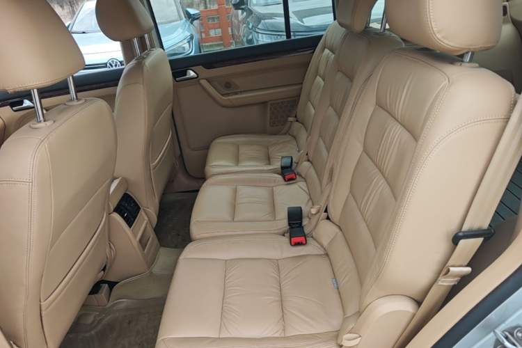 Used Volkswagen Touran 2013 1.4T DSG Comfort Edition 5-Seater Left Rear Seat