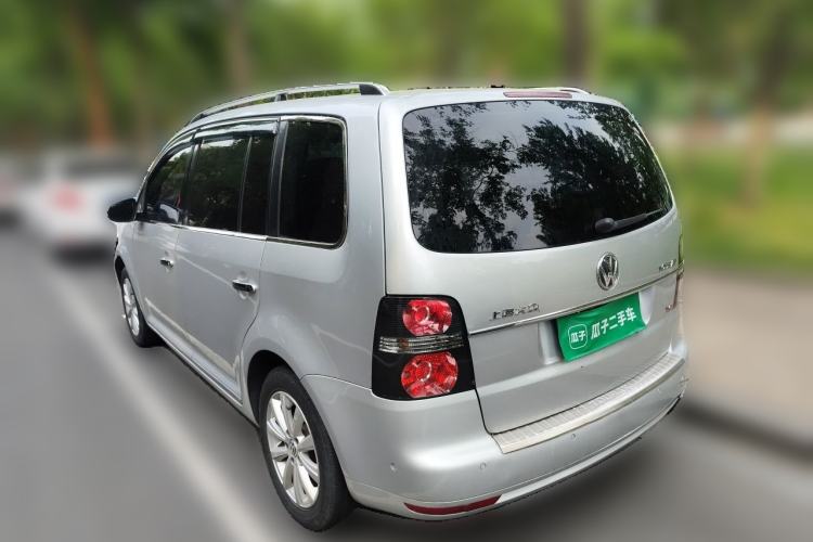 Used Volkswagen Touran 2013 1.4T DSG Smart Edition 5-seater Rear Left 45 Deg