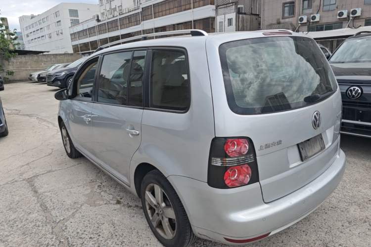Used Volkswagen Touran 2013 1.4T DSG Comfort Edition 5-Seater Rear Left 45 Deg