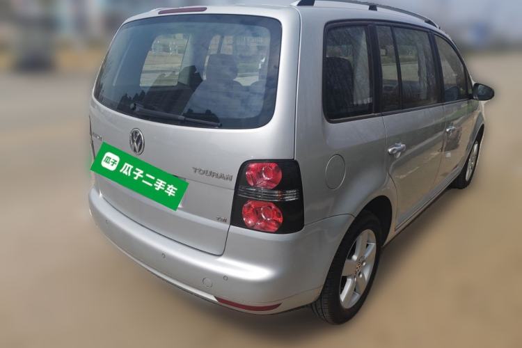 Used Volkswagen Touran 2013 1.4T DSG Comfort Edition 5-Seater Rear Right 45 Deg