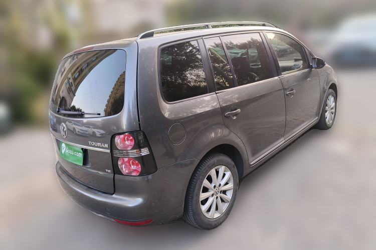 Used Volkswagen Touran 2013 1.4T DSG Crystal Edition 5-Seater Rear Right 45 Deg