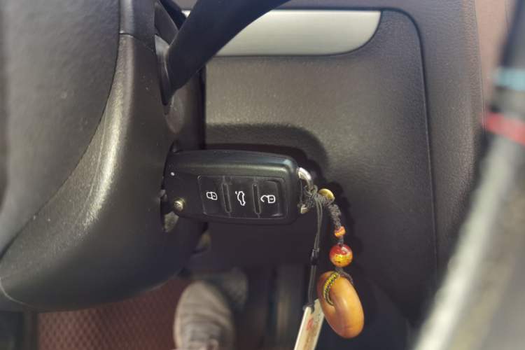 Used Volkswagen Touran 2013 1.4T DSG Comfort Edition 5-Seater Vehicle Key