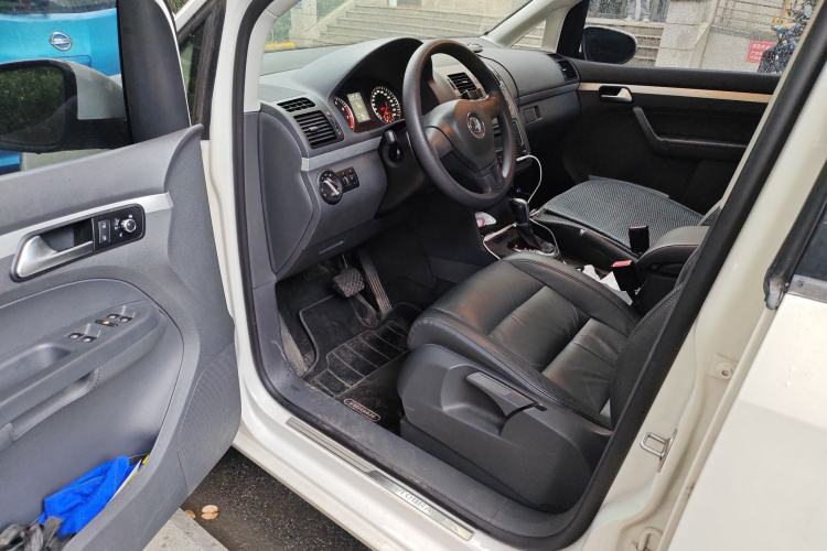 Used Volkswagen Touran 2013 1.4T DSG Comfort Edition 5-Seater Driver Seat