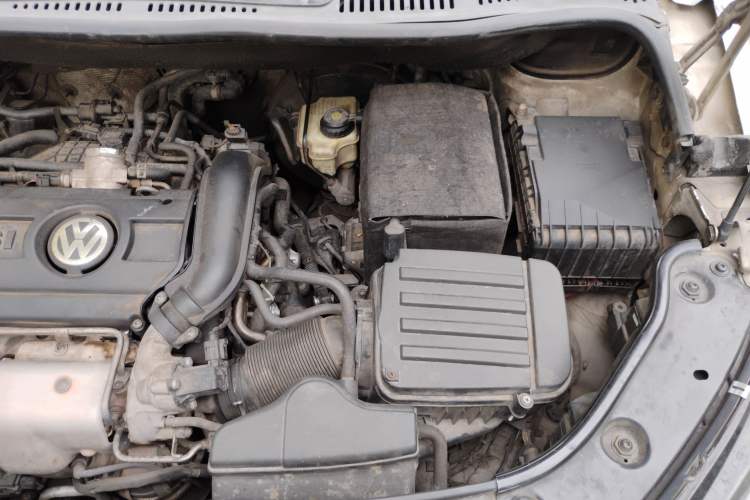 Used Volkswagen Touran 2013 1.4T Manual Comfort Edition 5-Seater Engine Bay Left