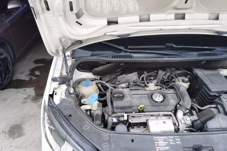 Used Volkswagen Touran 2013 1.4T DSG Comfort Edition 5-Seater Engine Bay Right