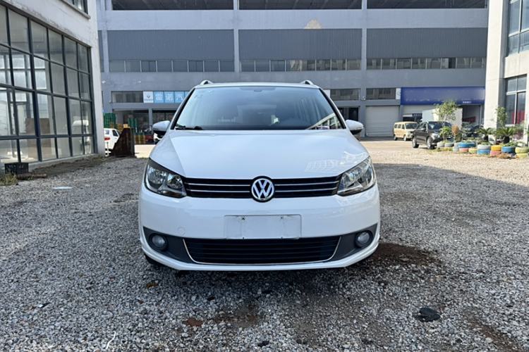 Used Volkswagen Touran 2013 1.4T DSG Comfort Edition 5-Seater Exterior 1