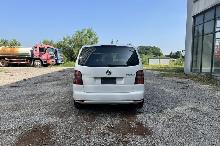 Used Volkswagen Touran 2013 1.4T DSG Comfort Edition 5-Seater Exterior 4