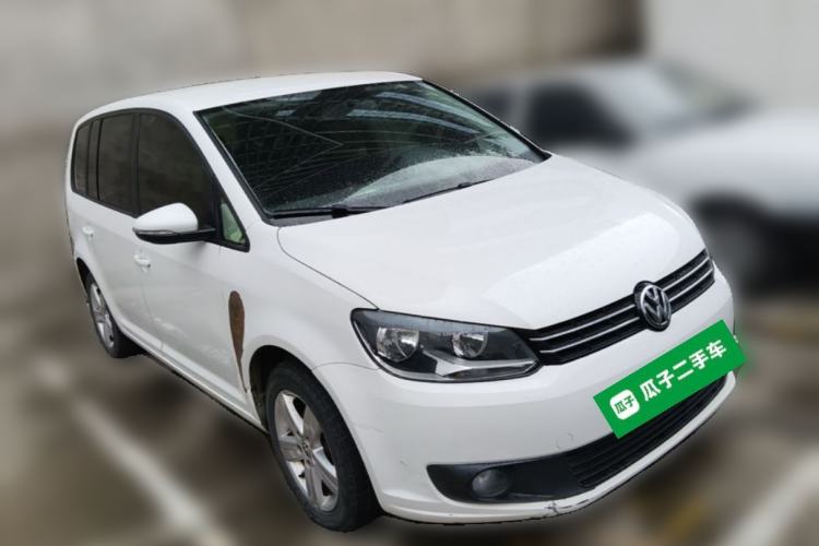 Used Volkswagen Touran 2013 1.4T Manual Fashion Edition 5 Seats Front Right 45 Deg