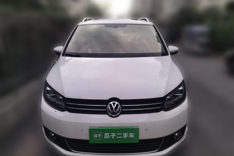 Used Volkswagen Touran 2013 1.4T DSG Crystal Edition 5-Seater Front