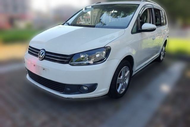 Volkswagen Touran 2013 1.4T DSG Comfort Edition 5-Seater usata