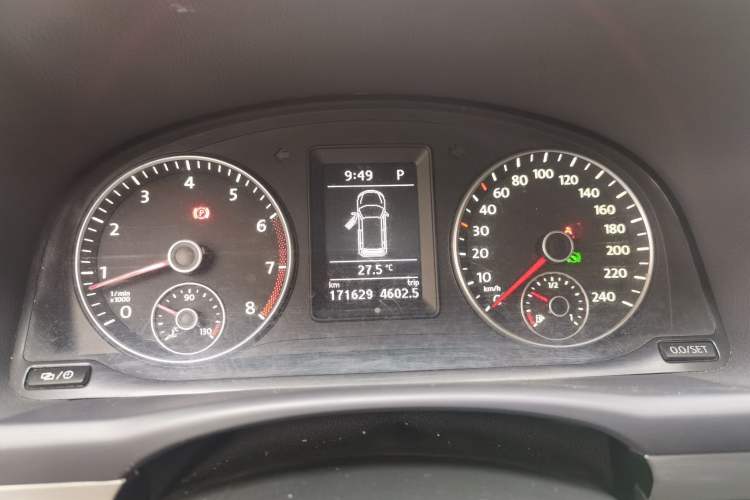 Used Volkswagen Touran 2013 1.4T DSG Crystal Edition 5-Seater Instrument Cluster