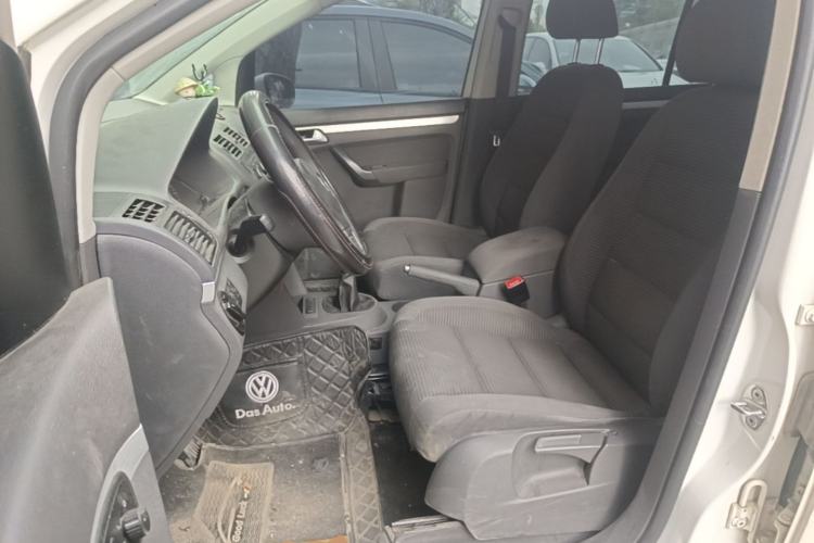Used Volkswagen Touran 2013 1.4T Manual Fashion Edition 5 Seats Left Front Seat