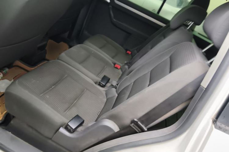 Used Volkswagen Touran 2013 1.4T Manual Fashion Edition 5 Seats Left Rear Seat