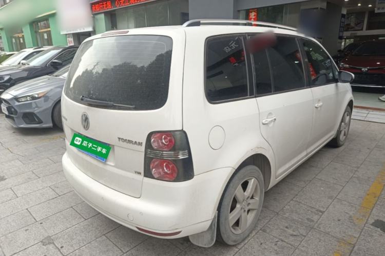 Used Volkswagen Touran 2013 1.4T Manual Fashion Edition 5 Seats Rear Right 45 Deg