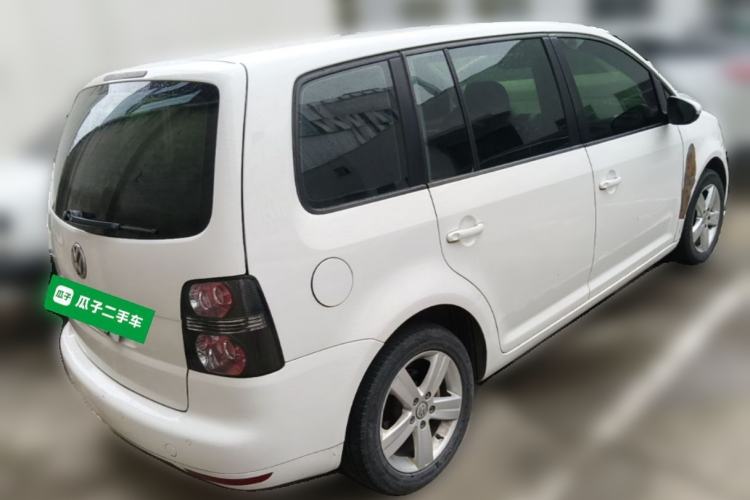 Used Volkswagen Touran 2013 1.4T Manual Fashion Edition 5 Seats Rear Right 45 Deg