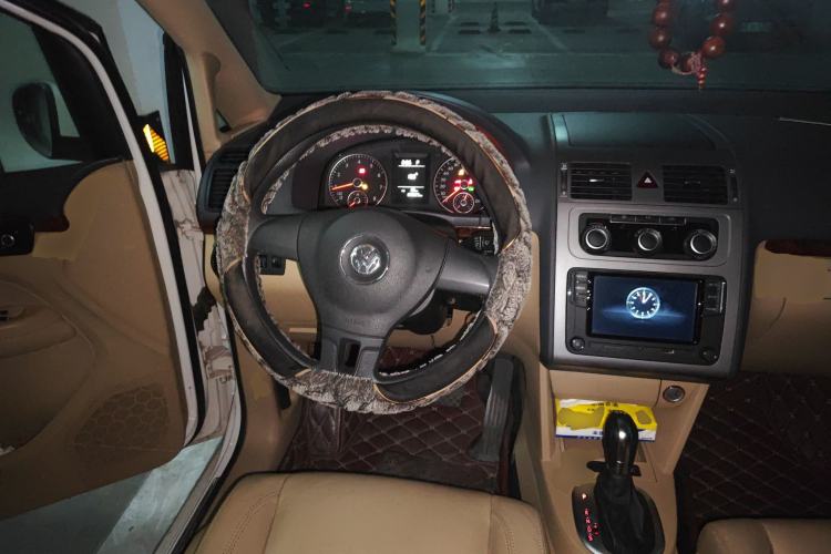 Used Volkswagen Touran 2013 1.4T DSG Comfort Edition 5-Seater Steering Wheel