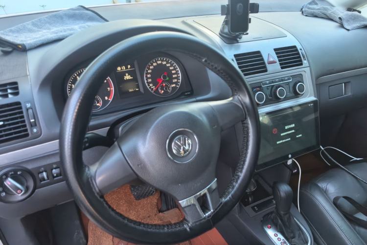 Used Volkswagen Touran 2013 1.4T DSG Comfort Edition 5-Seater Steering Wheel
