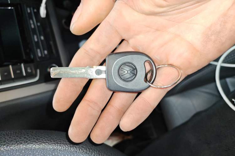 Used Volkswagen Touran 2013 1.4T DSG Comfort Edition 5-Seater Vehicle Key