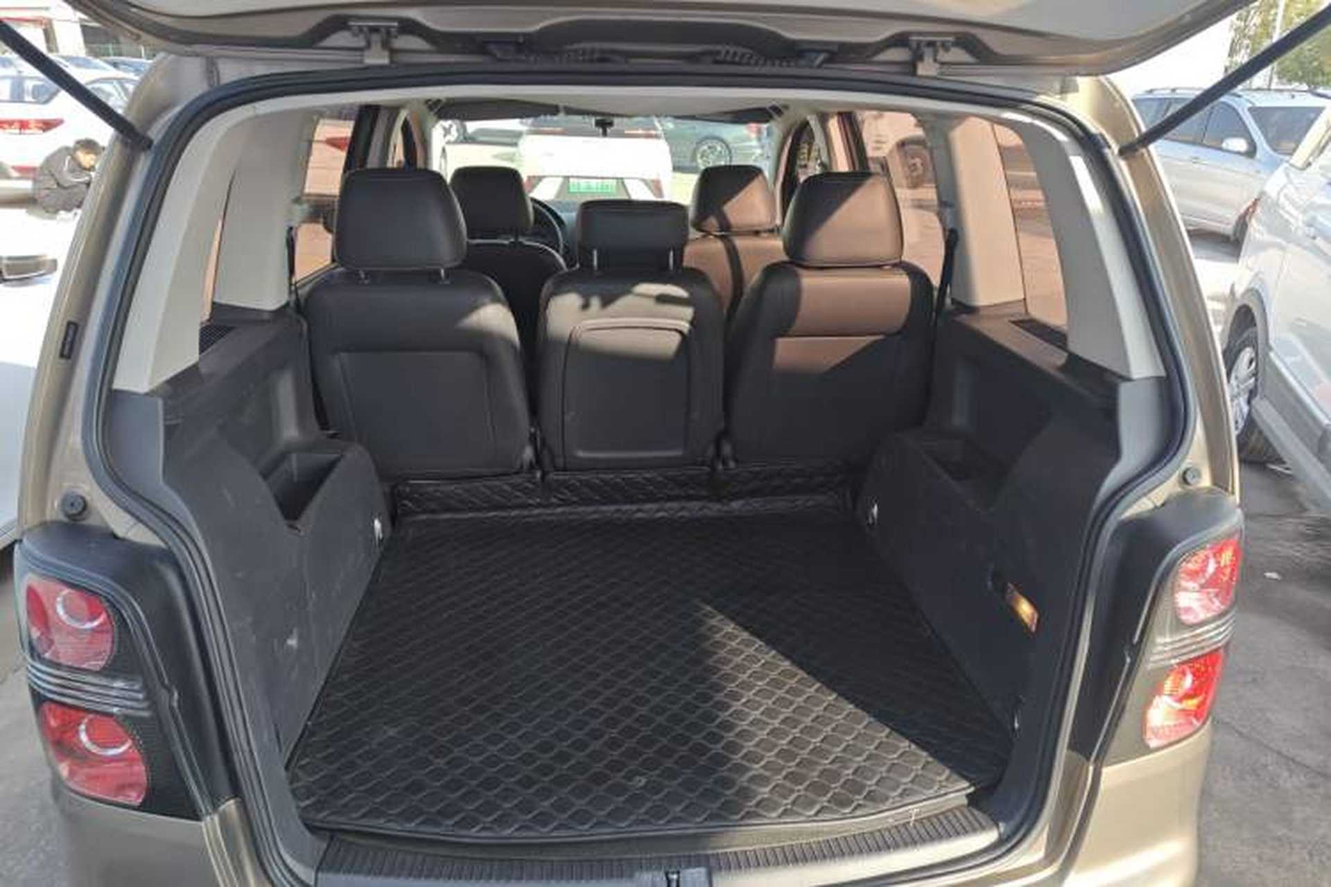 Used Volkswagen Touran 2014 1.4T DSG 30th Anniversary Edition Trunk