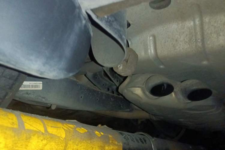 Used Volkswagen Touran 2014 1.4T DSG 30th Anniversary Edition Chassis Rear Left