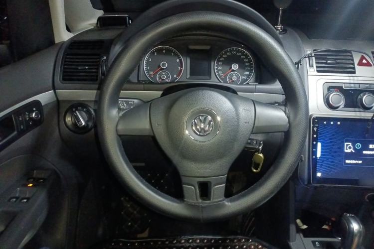 Used Volkswagen Touran 2014 1.4T DSG 30th Anniversary Edition Steering Wheel