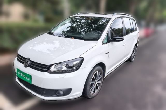 Volkswagen Touran 2014 1.4T DSG 30th Anniversary Edition usado