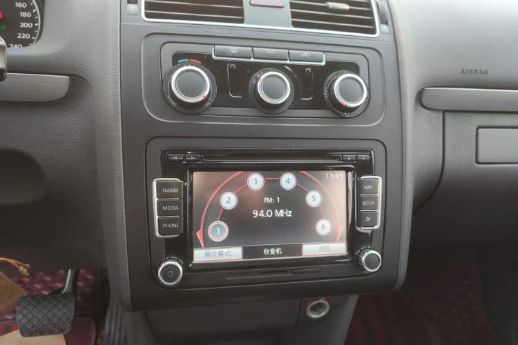 Used Volkswagen Touran 2014 1.4T DSG 30th Anniversary Edition Audio And AC Panel
