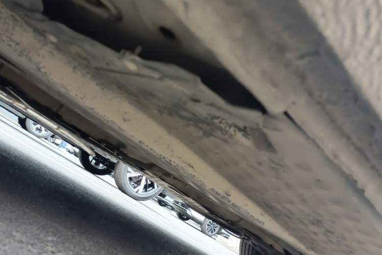 Used Volkswagen Touran 2014 1.4T DSG 30th Anniversary Edition Chassis Front Left