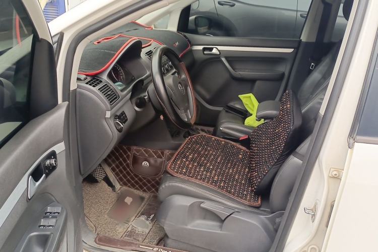 Used Volkswagen Touran 2014 1.4T DSG 30th Anniversary Edition Driver Seat