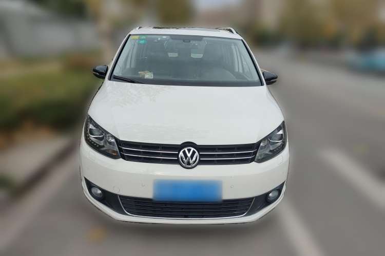 Used Volkswagen Touran 2014 1.4T DSG 30th Anniversary Edition Front